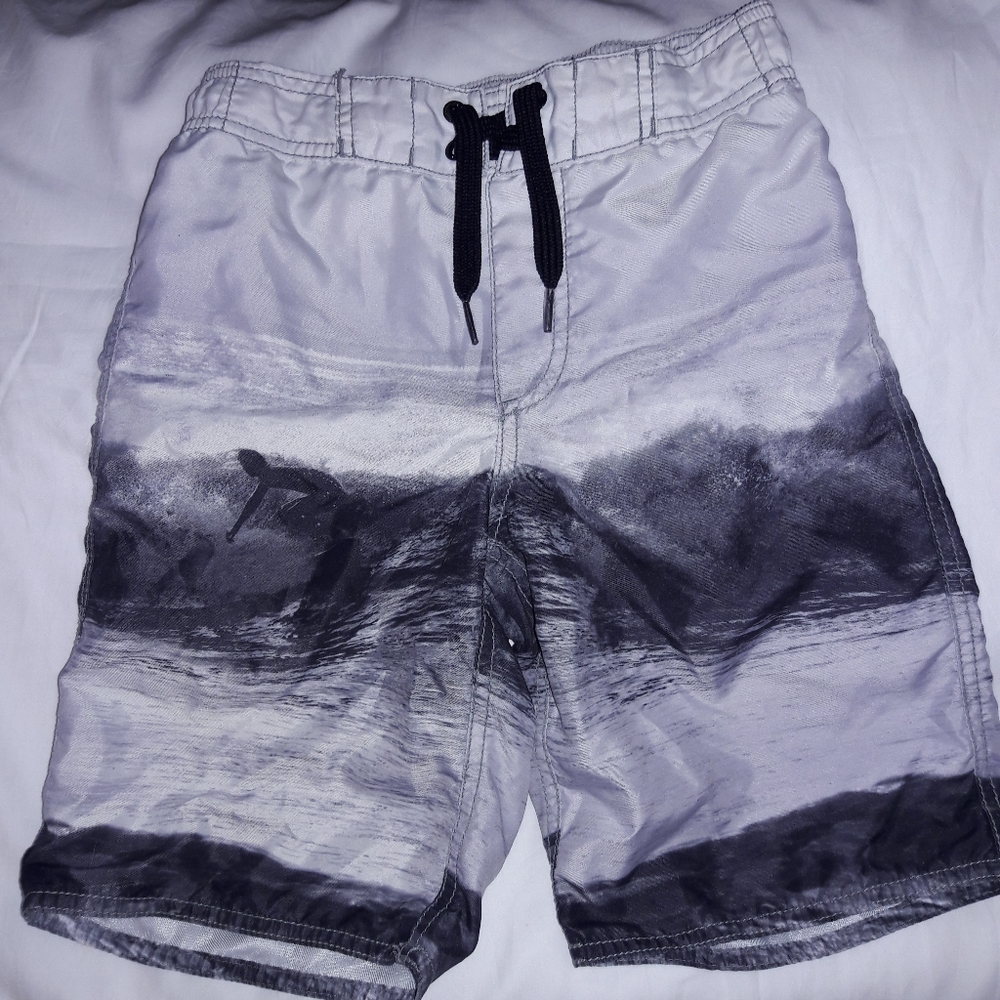 Old navy  swim  trunks in excellent condition
